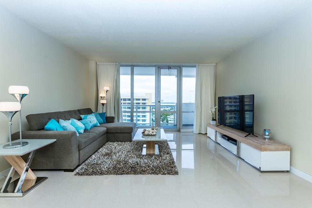 Ocean Apartments By Design Suites Miami Beach Exterior photo